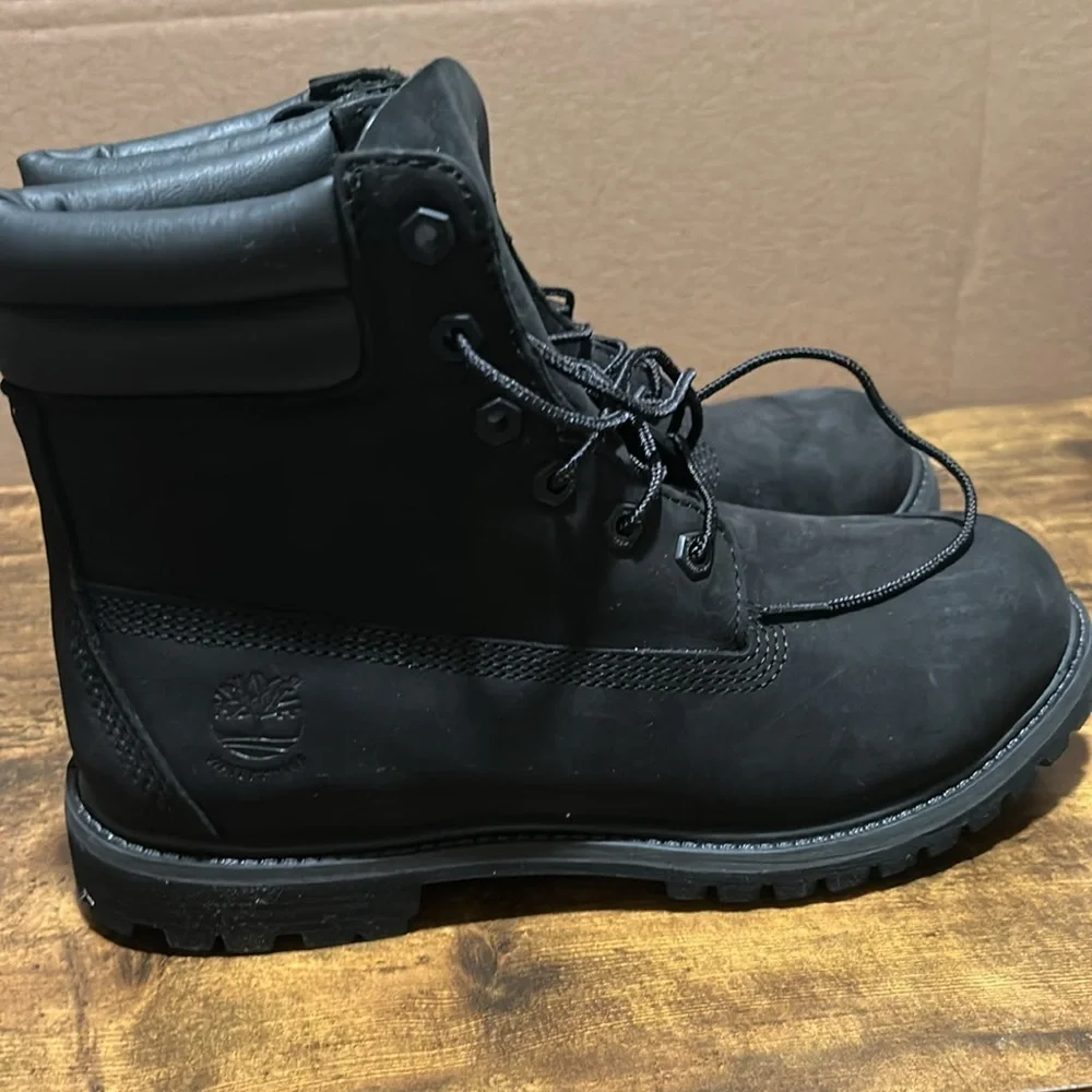 Timberland Waterproof Boots WOMEN 9.5 MEN 8 - Picture 2 of 8